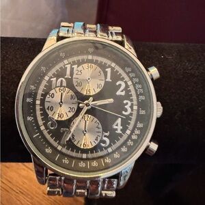 Men’s Stylish Silver and Black Chronograph Watch